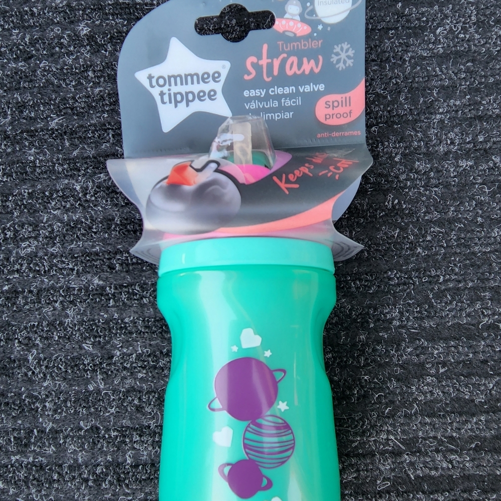 Tommee Tippee sippee cup/tumbler with straw